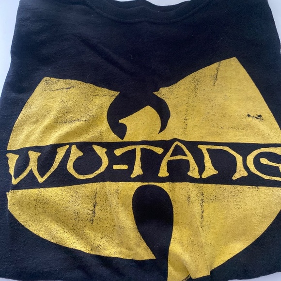 2 size Large Wu Tang Tshirts - Picture 1 of 2